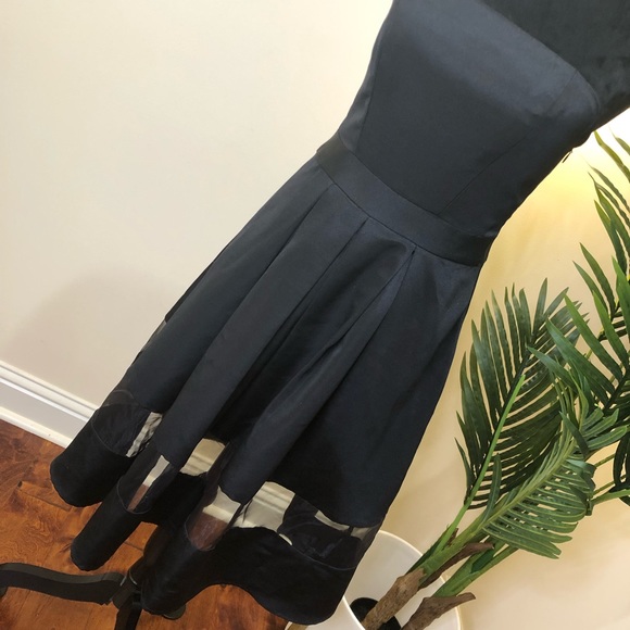 Express Strapless Black Cocktail Party A-line Mesh Hem Knee Length Dress 4 - Picture 6 of 9